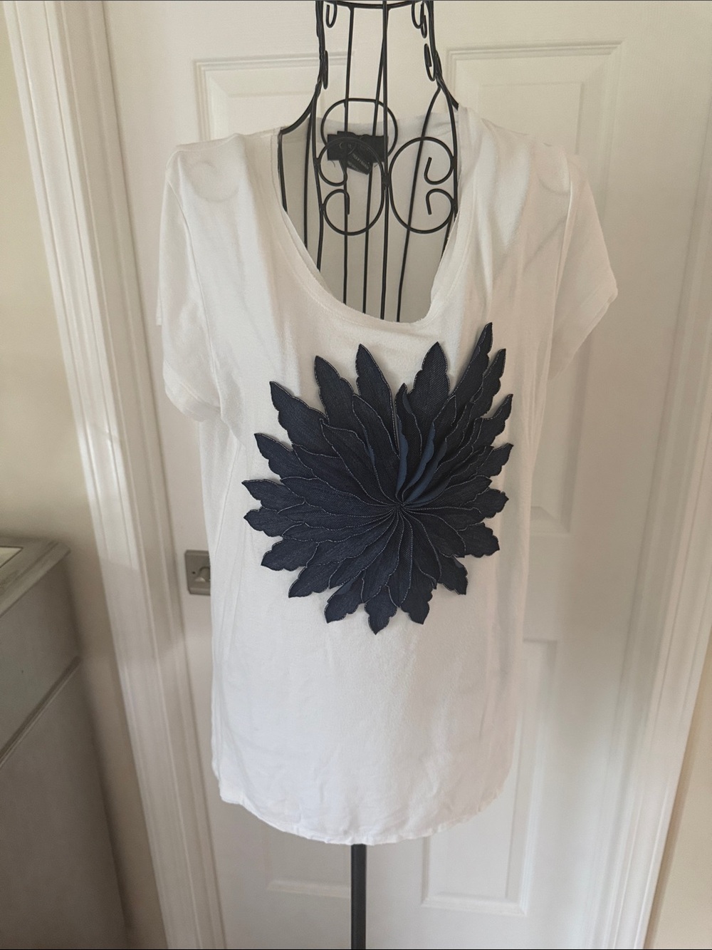 Gracia White Short-Sleeve Tee with Navy Denim Floral Applique